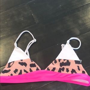 Brand new bikini top and runs small